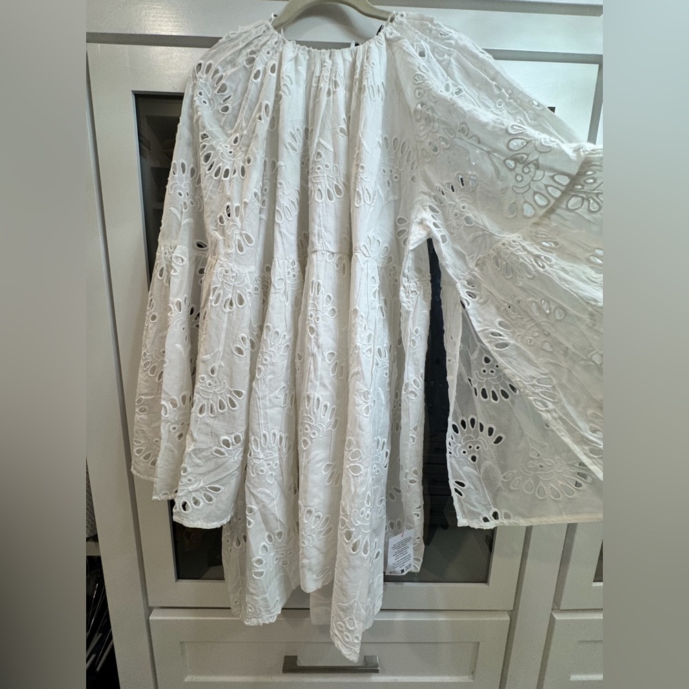 ARRANGE NWT Oversized Organdy Eyelet Mini Smock Dress - Picture 5 of 5